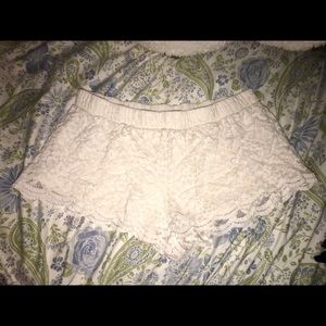 Lace white shorts